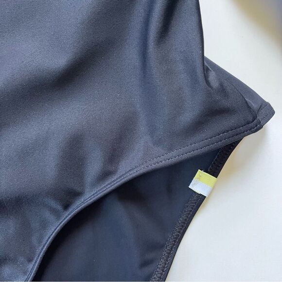 Summersalt The Perfect Wrap One-Piece 4 - Picture 7 of 16